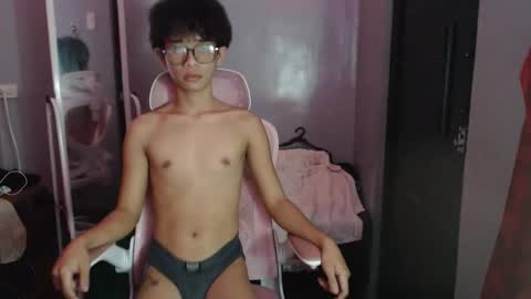 Snapshot of pixydust_69 chatting on November 23, 2025, 11:21 am pixydust_69 online show from November 23, 2025, 11:21 am