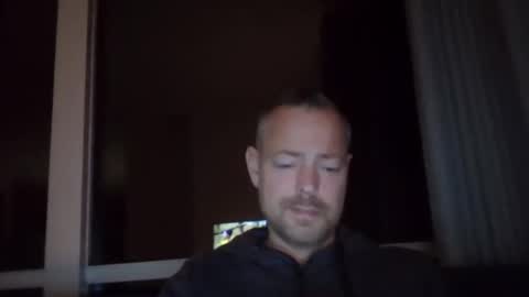 Snapshot of platugle chatting on October 26, 2025, 9:42 pm platugle online show from October 26, 2025, 9:42 pm