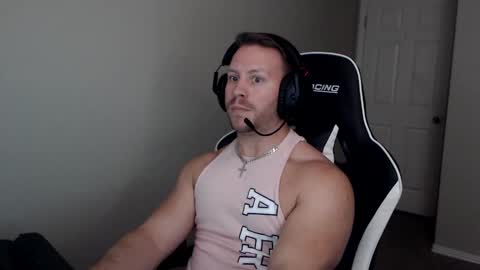 Snapshot of player2pawns chatting on October 28, 2025, 3:25 pm Player online show from October 28, 2025, 3:25 pm