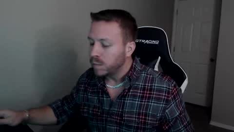 Snapshot of player2pawns chatting on October 30, 2025, 12:45 am Player online show from October 30, 2025, 12:45 am