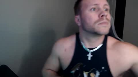 Snapshot of player2pawns chatting on November 14, 2025, 10:03 am Player online show from November 14, 2025, 10:03 am