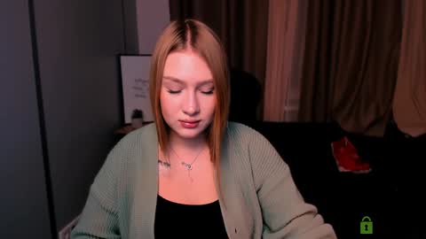 Snapshot of playful_sophie chatting on January 22, 2025, 8:59 pm Sophie online show from January 22, 2025, 8:59 pm