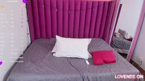 Snapshot of playfuljust_18 chatting on January 14, 2025, 12:56 pm SAMARA online show from January 14, 2025, 12:56 pm