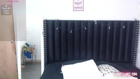 Snapshot of playfuljust_18 chatting on January 18, 2025, 12:47 pm SAMARA online show from January 18, 2025, 12:47 pm
