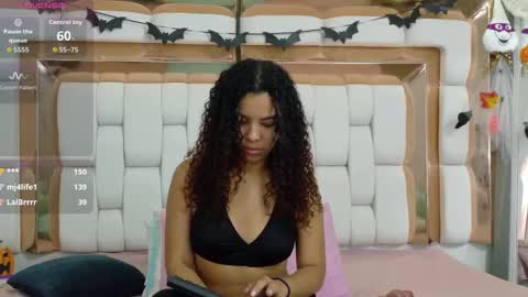 Snapshot of playfuljust_18 chatting on October 23, 2025, 2:44 am SAMARA online show from October 23, 2025, 2:44 am