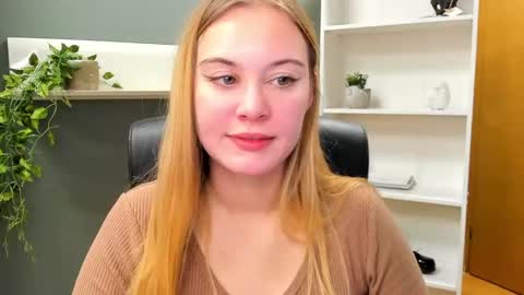 Snapshot of playgirl_valeria chatting on January 12, 2025, 10:56 am Valeria online show from January 12, 2025, 10:56 am