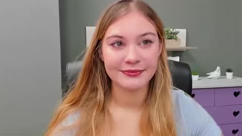 Snapshot of playgirl_valeria chatting on February 15, 2025, 7:49 am Valeria online show from February 15, 2025, 7:49 am