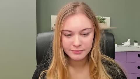 Snapshot of playgirl_valeria chatting on February 23, 2025, 10:49 am Valeria online show from February 23, 2025, 10:49 am