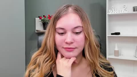 Snapshot of playgirl_valeria chatting on March 9, 2025, 8:52 pm Valeria online show from March 9, 2025, 8:52 pm