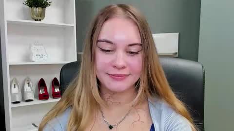 Snapshot of playgirl_valeria chatting on October 26, 2025, 7:58 am Valeria online show from October 26, 2025, 7:58 am