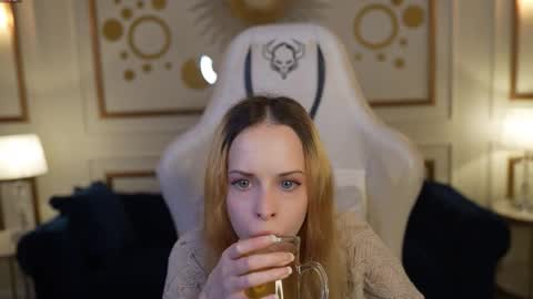 Snapshot of playhard054 chatting on November 3, 2025, 11:11 am Lana online show from November 3, 2025, 11:11 am