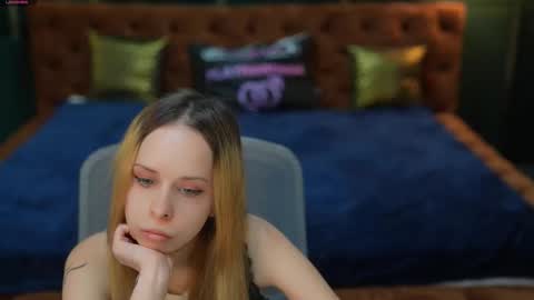 Snapshot of playhard054 chatting on November 24, 2025, 11:10 am Lana online show from November 24, 2025, 11:10 am