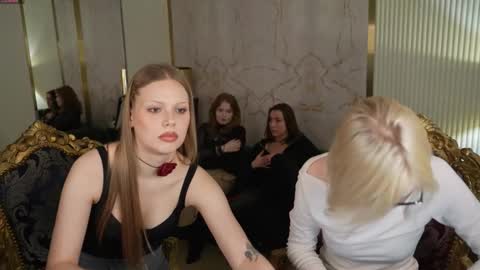 Snapshot of playhard054 chatting on November 25, 2025, 3:34 pm Lana online show from November 25, 2025, 3:34 pm