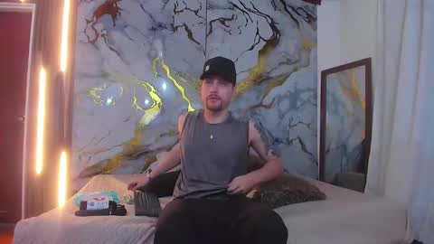 JUAN AND JULI online show from March 4, 2025, 9:11 pm