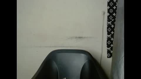 Snapshot of plumnjuicyx chatting on March 7, 2025, 5:18 am plumnjuicyx online show from March 7, 2025, 5:18 am