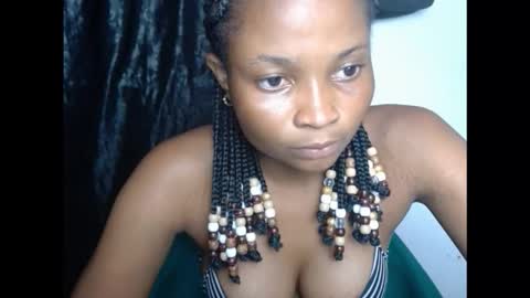 Snapshot of plumnjuicyx chatting on November 5, 2025, 8:09 pm plumnjuicyx online show from November 5, 2025, 8:09 pm