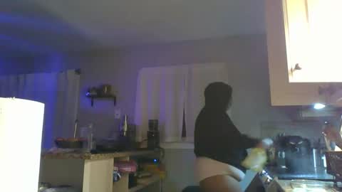 Snapshot of plushbunny420 chatting on October 8, 2025, 4:43 am Plushbunny420 online show from October 8, 2025, 4:43 am