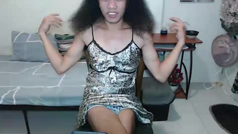 Snapshot of pocabigshane chatting on October 30, 2025, 8:27 am SHANE online show from October 30, 2025, 8:27 am