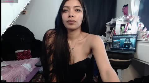 pocahot222 online show from October 3, 2025, 1:13 am