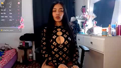 pocahot222 online show from October 13, 2025, 9:59 pm