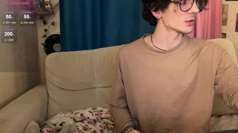 Cute Sofia and Handsome Richy online show from December 1, 2025, 2:05 am