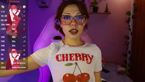 Snapshot of poison_liv chatting on September 22, 2025, 1:24 pm poison_liv online show from September 22, 2025, 1:24 pm