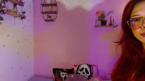 Snapshot of poison_liv chatting on November 13, 2025, 1:32 pm poison_liv online show from November 13, 2025, 1:32 pm