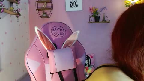 Snapshot of poison_liv chatting on November 24, 2025, 1:11 pm poison_liv online show from November 24, 2025, 1:11 pm