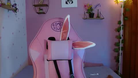 Snapshot of poison_liv chatting on November 29, 2025, 1:58 pm poison_liv online show from November 29, 2025, 1:58 pm