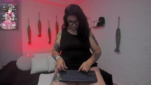 poisson_ivy_ online show from January 17, 2025, 4:17 am