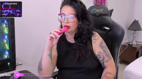 poisson_ivy_ online show from February 7, 2025, 12:06 pm