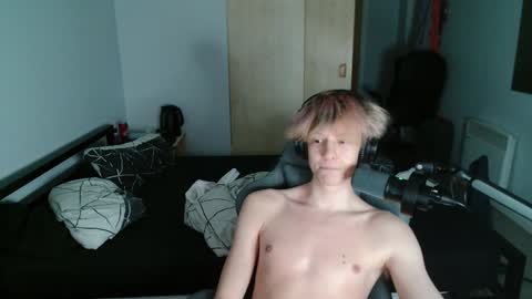 Snapshot of polarny05 chatting on December 21, 2024, 12:31 am Polarny online show from December 21, 2024, 12:31 am