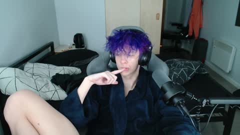 Snapshot of polarny05 chatting on January 16, 2025, 6:27 pm Polarny online show from January 16, 2025, 6:27 pm