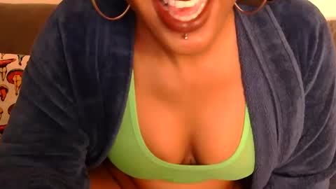 Snapshot of poleheathen chatting on February 3, 2025, 4:25 am Heathen online show from February 3, 2025, 4:25 am