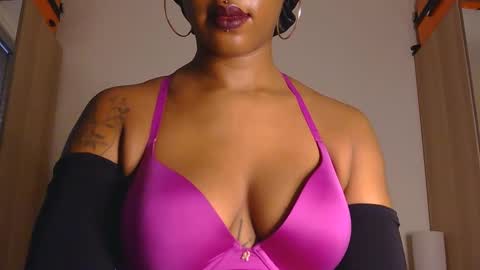 Snapshot of poleheathen chatting on November 14, 2025, 10:14 am Heathen online show from November 14, 2025, 10:14 am