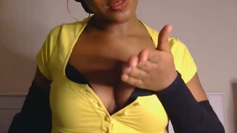 Snapshot of poleheathen chatting on November 16, 2025, 8:58 pm Heathen online show from November 16, 2025, 8:58 pm