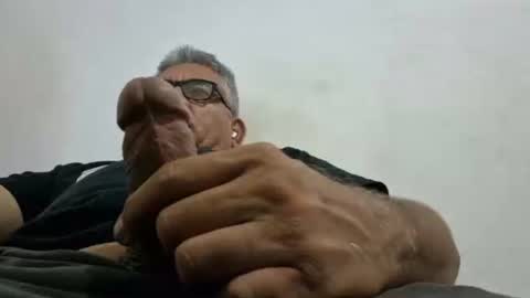 poli online show from February 19, 2025, 2:33 am