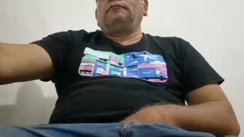 poli online show from October 24, 2025, 1:24 am