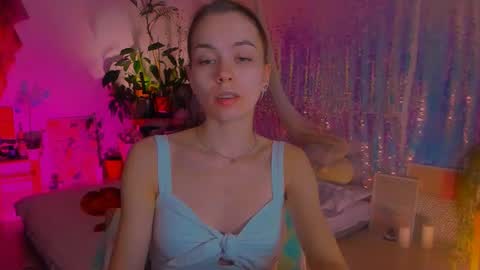 Snapshot of poli__ chatting on January 26, 2025, 10:24 pm Martha online show from January 26, 2025, 10:24 pm