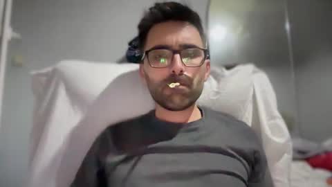 Snapshot of pollabeta chatting on November 15, 2025, 9:28 am pollabeta online show from November 15, 2025, 9:28 am