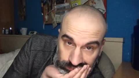 Snapshot of pollito1985 chatting on November 22, 2025, 2:27 pm DIEGO O DIEGUITO online show from November 22, 2025, 2:27 pm