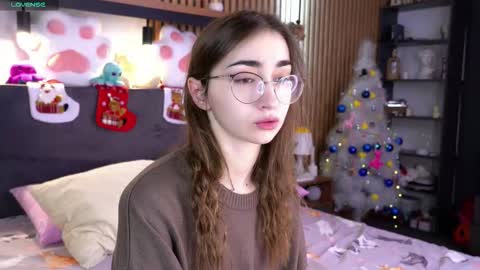 Polly online show from November 30, 2025, 7:56 am