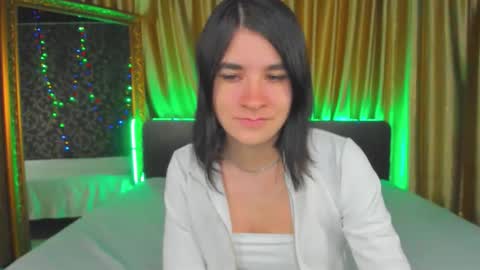 Polly online show from October 2, 2025, 6:20 am