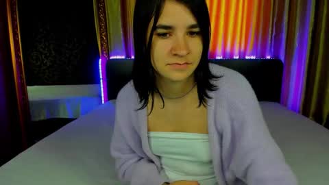 Polly online show from October 14, 2025, 12:06 pm