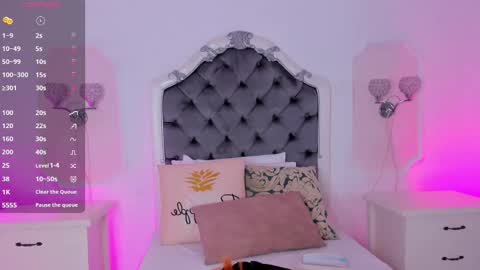 Snapshot of pollygrey_ chatting on September 21, 2025, 3:41 am Carolina online show from September 21, 2025, 3:41 am
