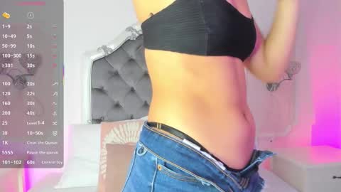 Snapshot of pollygrey_ chatting on October 14, 2025, 3:18 am Carolina online show from October 14, 2025, 3:18 am