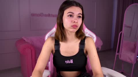 Polly online show from February 7, 2025, 7:18 am