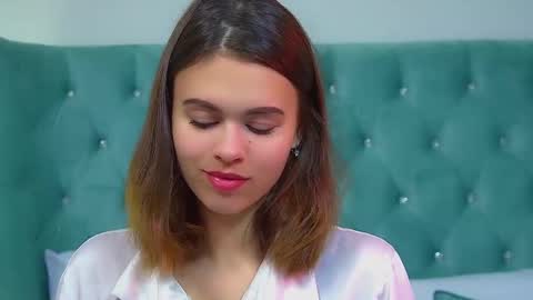 Polly online show from October 1, 2025, 6:19 am