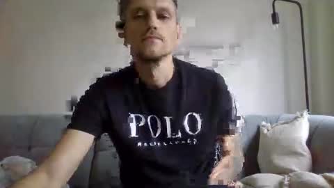 Snapshot of polsenos chatting on November 11, 2025, 8:58 am polsenos online show from November 11, 2025, 8:58 am