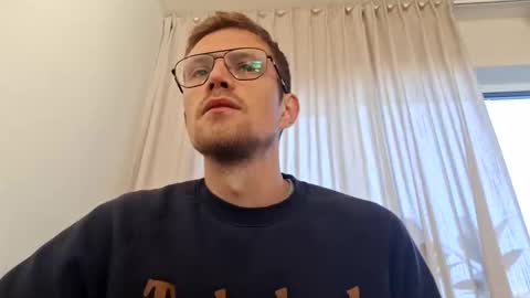 Snapshot of polsenos chatting on November 26, 2025, 10:16 am polsenos online show from November 26, 2025, 10:16 am